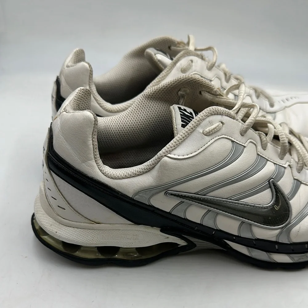 Nike Reax Run 3 Shoes Womens Size 11 White Leather Mesh Lace Up Low Top Sneakers